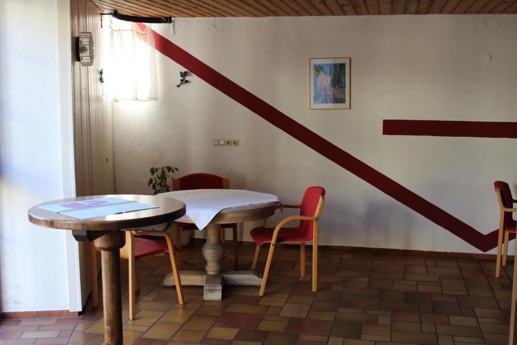 Landhotel Zur Kanne Neresheim エクステリア 写真