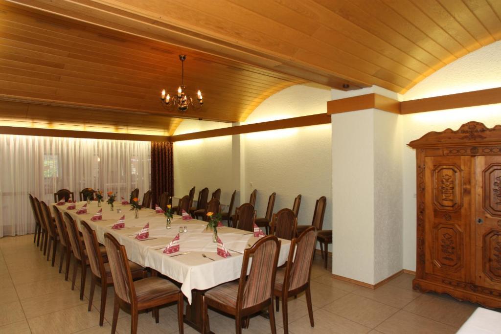 Landhotel Zur Kanne Neresheim エクステリア 写真