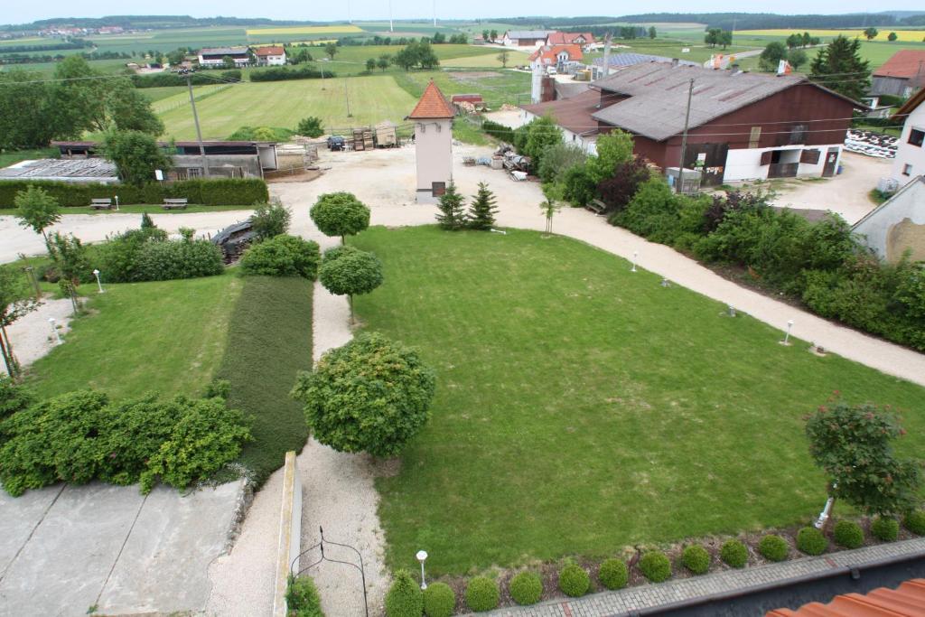 Landhotel Zur Kanne Neresheim エクステリア 写真
