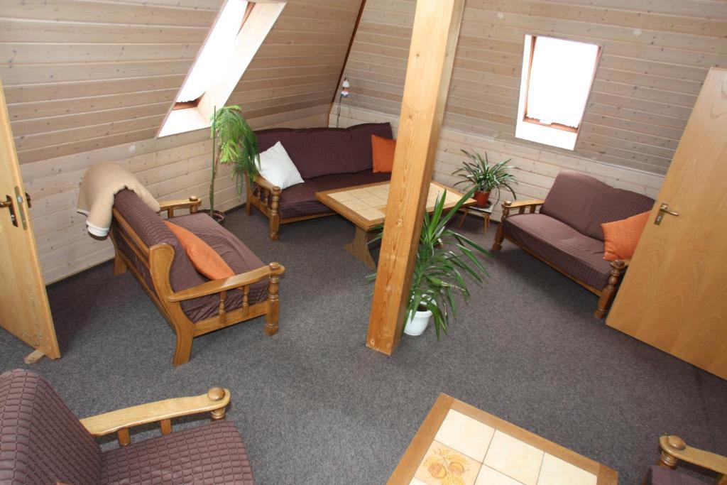 Landhotel Zur Kanne Neresheim エクステリア 写真